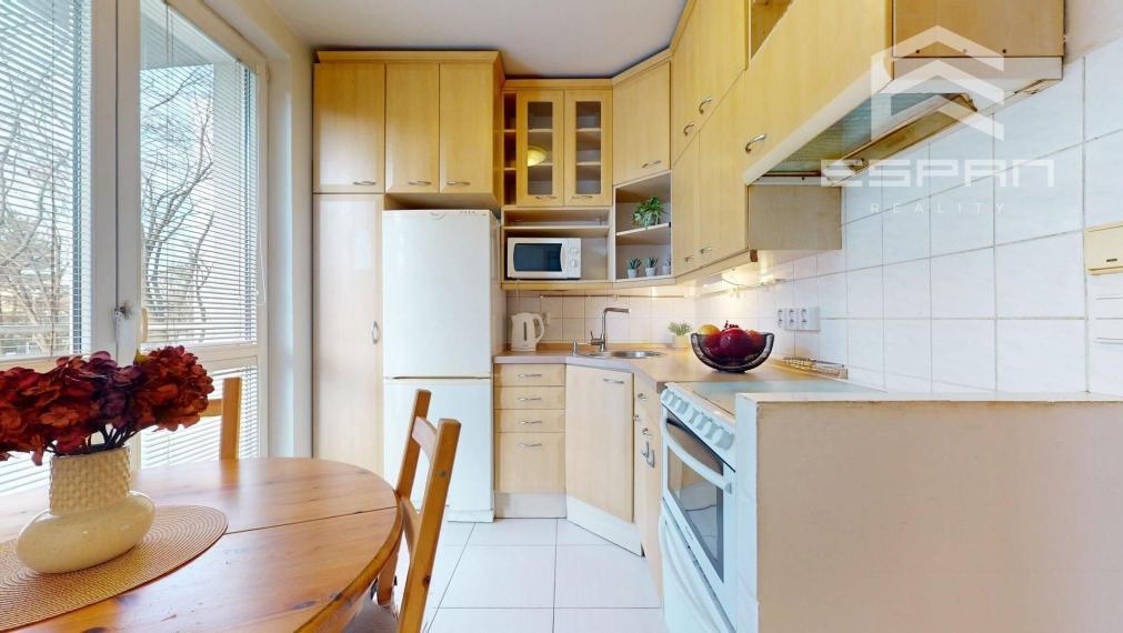 Na prenájom zariadený 2 izbový byt, Exnárova