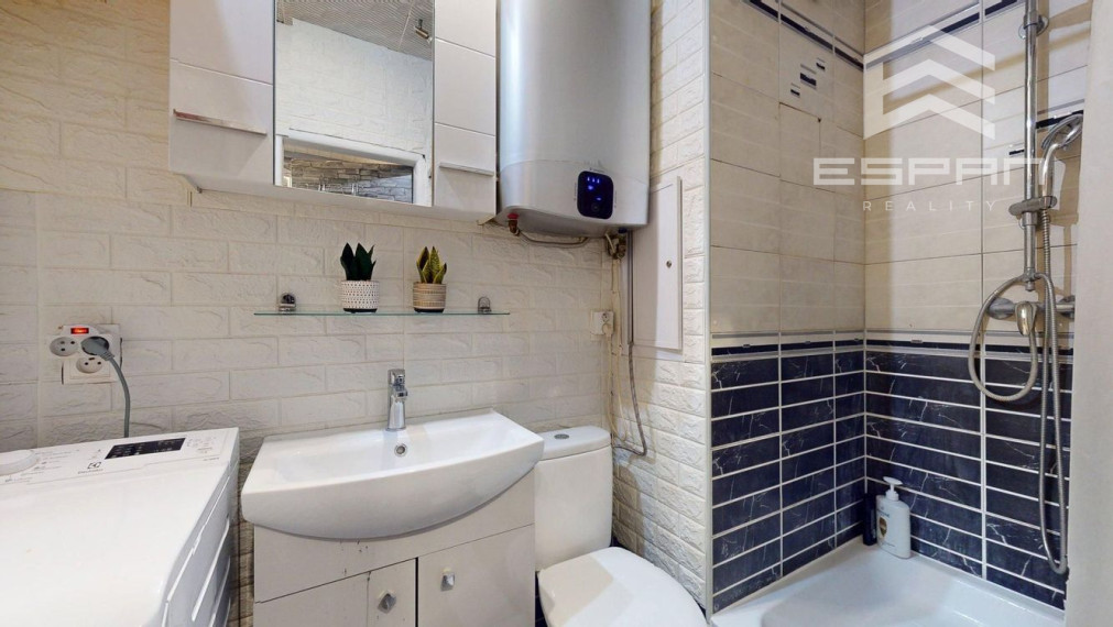 3 izbový byt s balkónom v blízkosti centra aj vlakovej stanice 