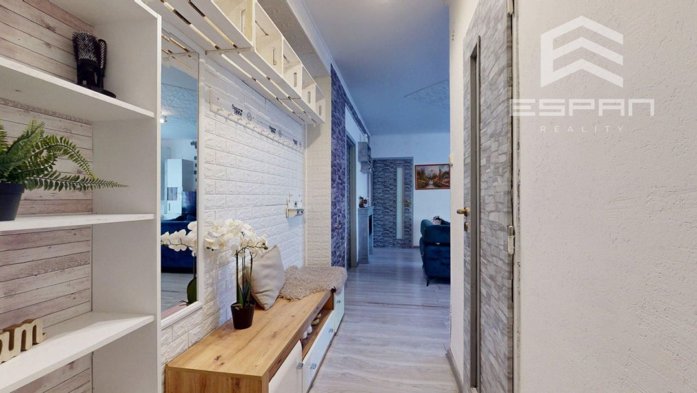 3 izbový byt s balkónom v blízkosti centra aj vlakovej stanice 