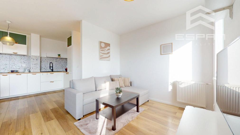 Slnečný 2 izbový byt v blízkosti vlakovej aj autobusovej stanice