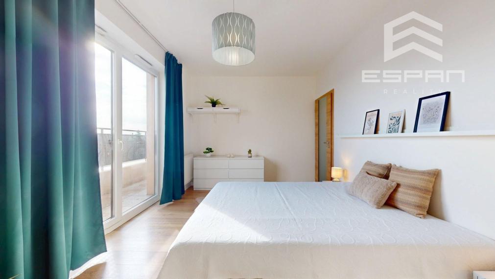 Slnečný 2 izbový byt v blízkosti vlakovej aj autobusovej stanice