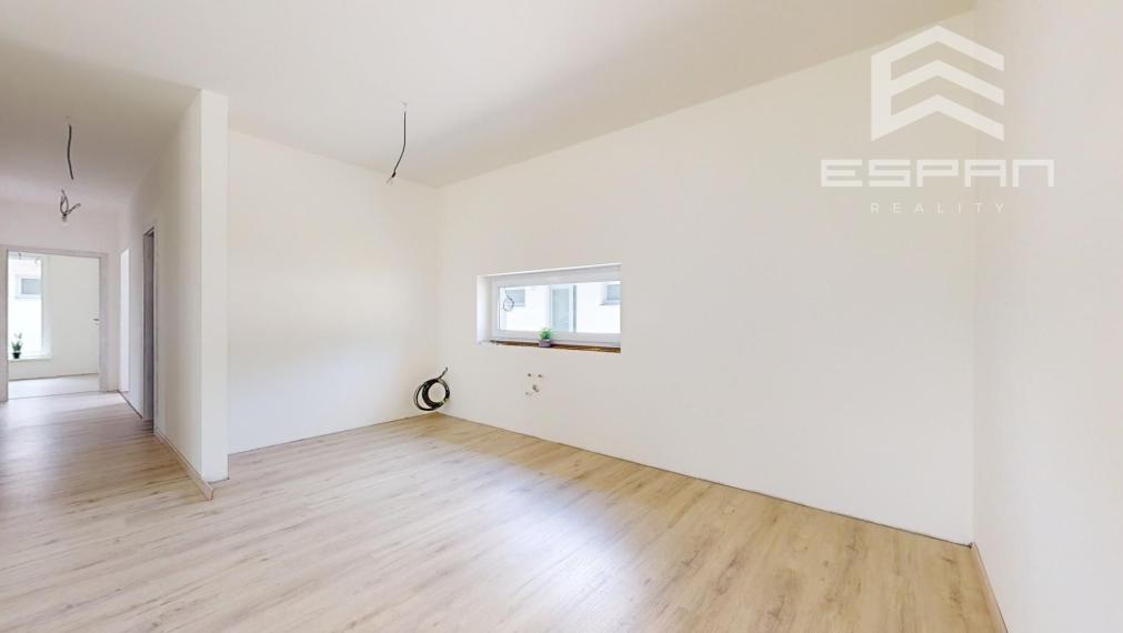 NOVOSTAVBA: 4 izb. rodinný bungalov vyhotovený v ŠTANDARDE v obci Sekule!!