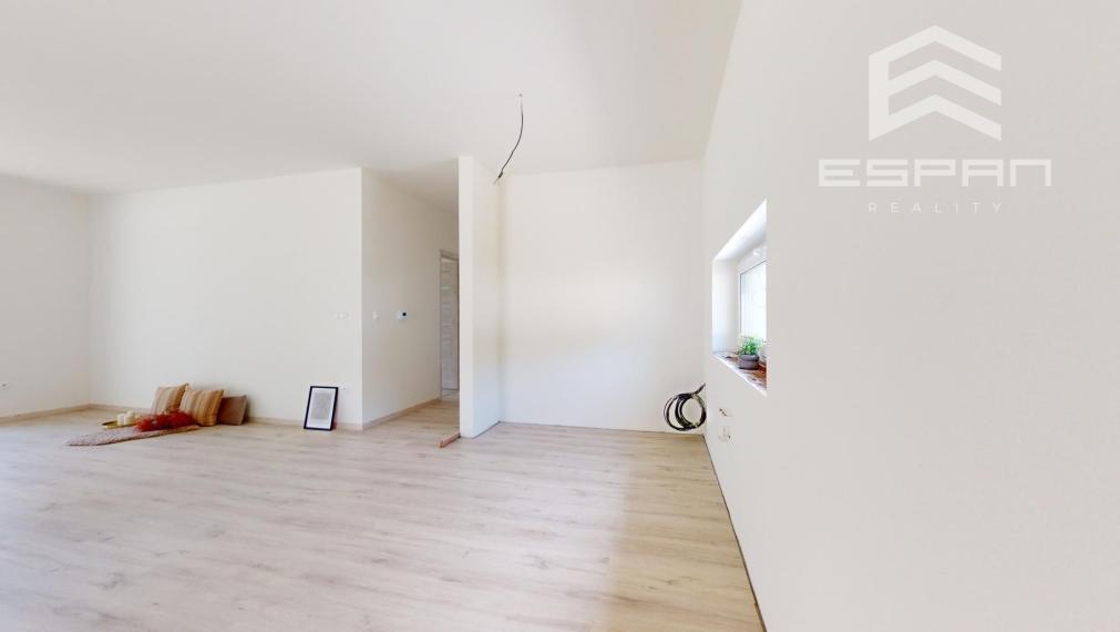 NOVOSTAVBA: 4 izb. rodinný bungalov vyhotovený v ŠTANDARDE v obci Sekule!!