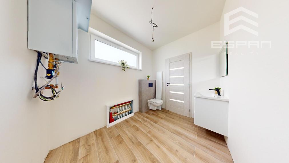 NOVOSTAVBA: 4 izb. rodinný bungalov vyhotovený v ŠTANDARDE v obci Sekule!!