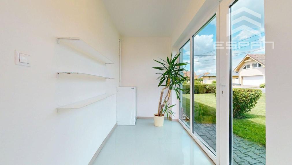 Rodinný dom s charizmou a úžasnou záhradou, vhodný aj pre viacgeneračné bývanie