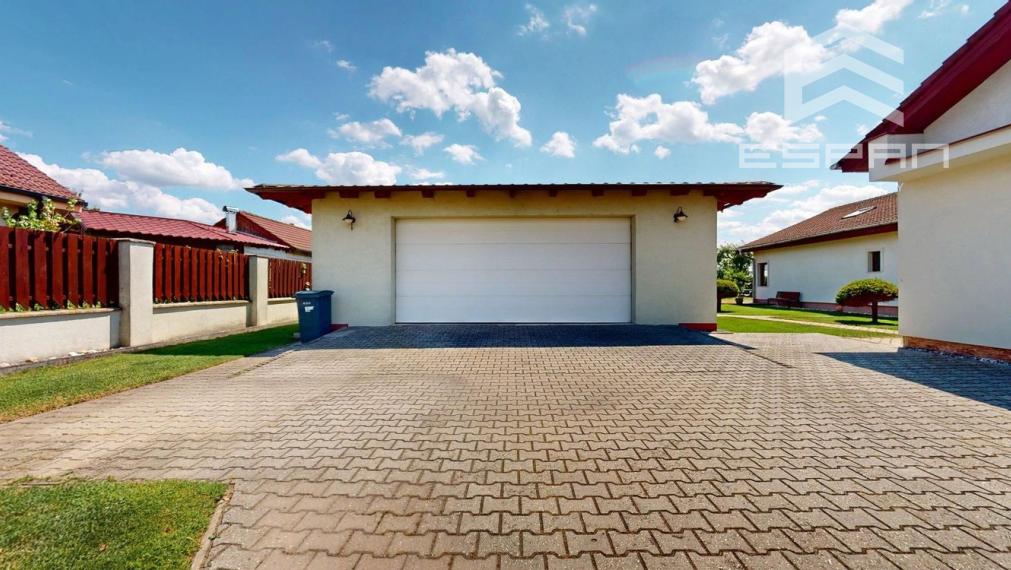 Rodinný dom s charizmou a úžasnou záhradou, vhodný aj pre viacgeneračné bývanie