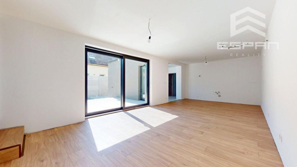 !!REZEROVANÉ!!: Rodinný dom v obci Jakubov