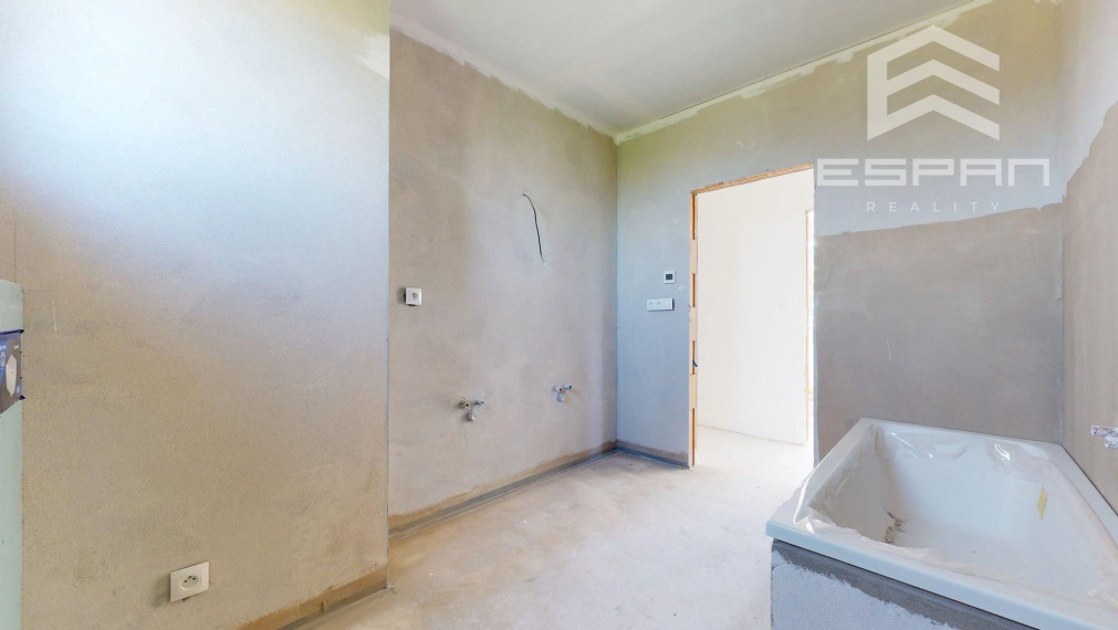 Skolaudovaný 4 izb. rodinný dom v dvojdome so záhradkou/Plavecký Mikuláš!!