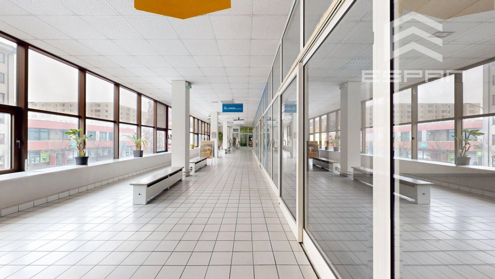 Obchodný/kancelársky priestor o výmere 75 m2 na ul. Záhorácka v Malackách