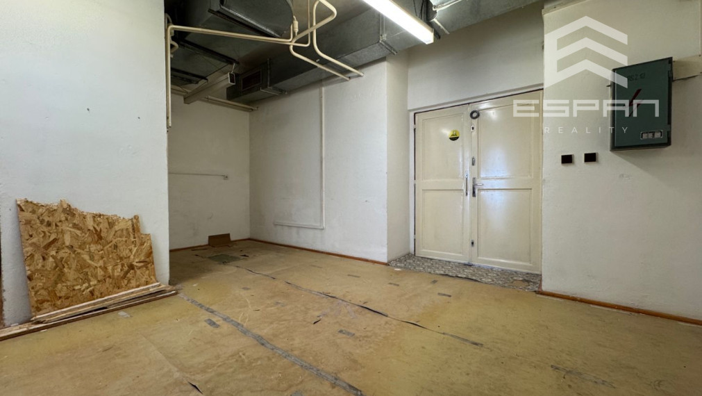 NA PRENÁJOM: Obchodný/kancelársky priestor o výmere 75 m2 na ul. Záhorácka v Malackách