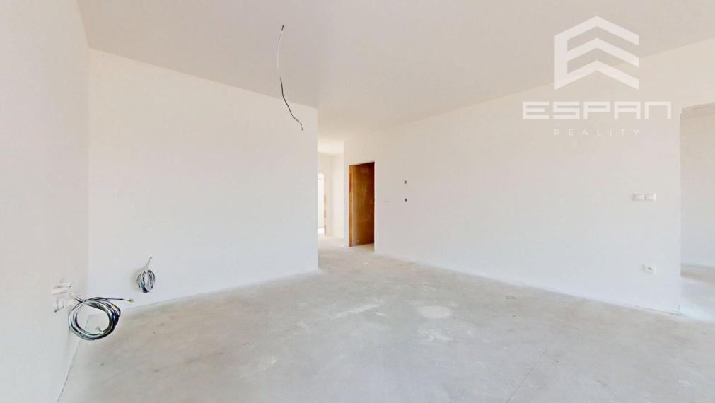 NOVINKA: Moderná novostavba 4 izb. bungalovu v krásnej lokalite "Pod lesom"