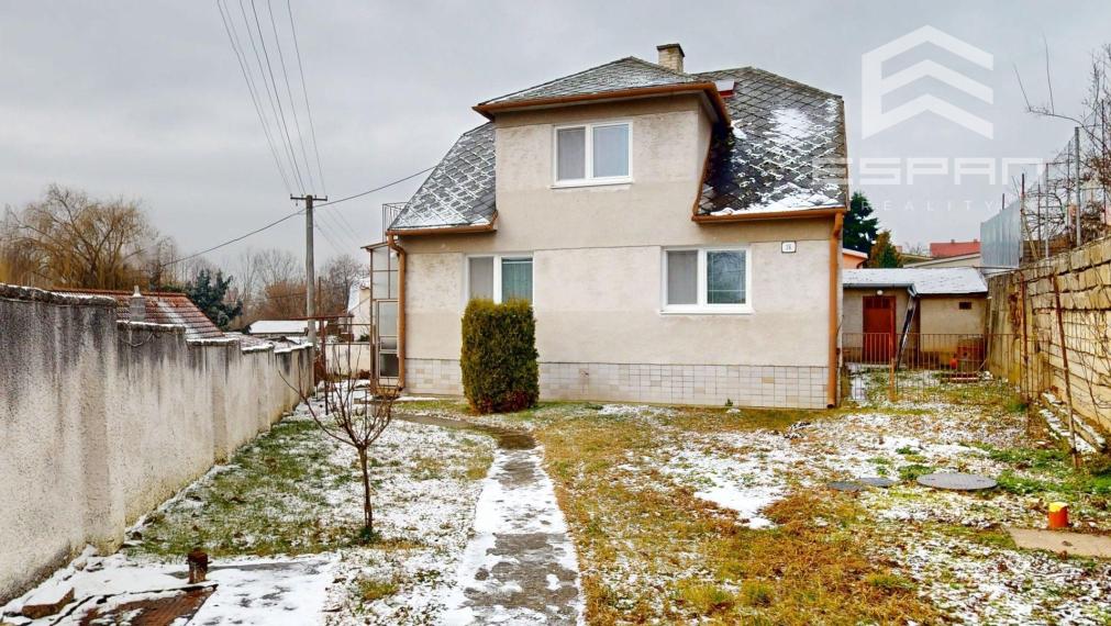 Rodinný dom  v pôvodnom stave v obci Veľké Leváre