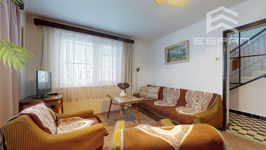 Rodinný dom  v pôvodnom stave v obci Veľké Leváre