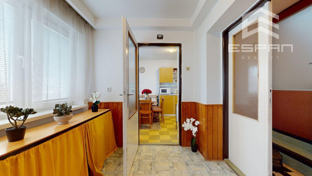 Rodinný dom  v pôvodnom stave v obci Veľké Leváre