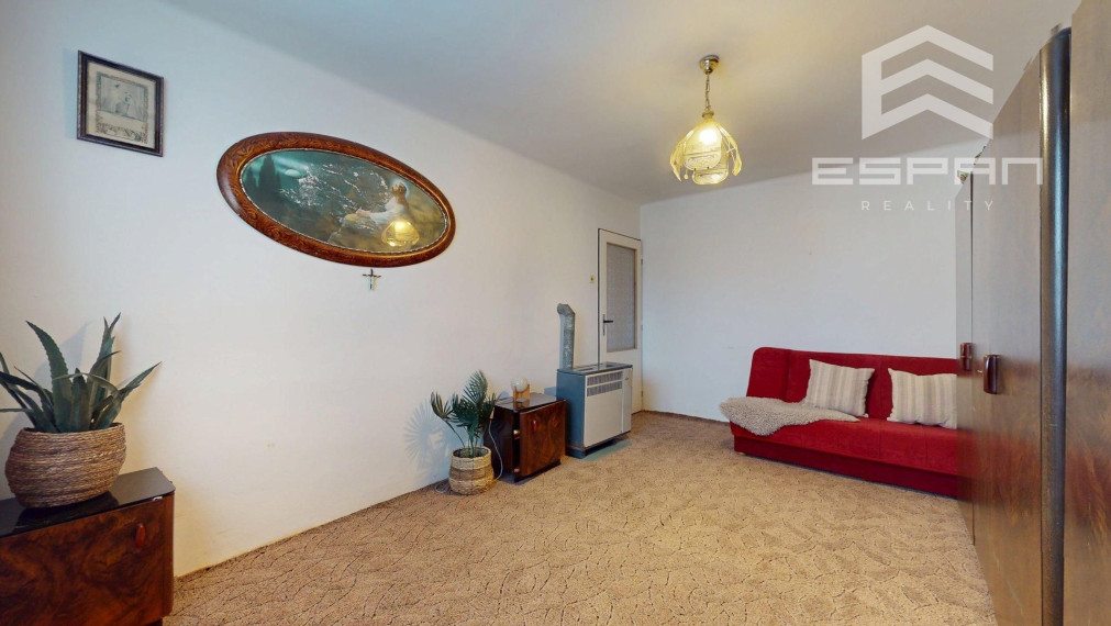 Rodinný dom  v pôvodnom stave v obci Veľké Leváre