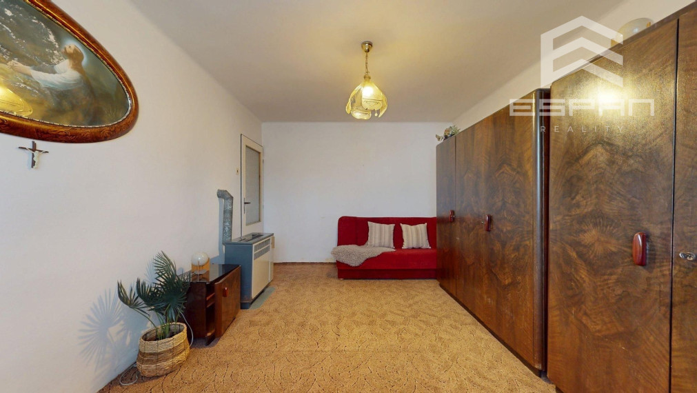 Rodinný dom  v pôvodnom stave v obci Veľké Leváre