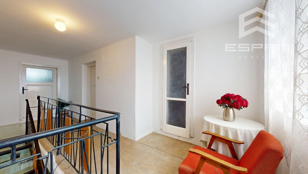 Rodinný dom  v pôvodnom stave v obci Veľké Leváre