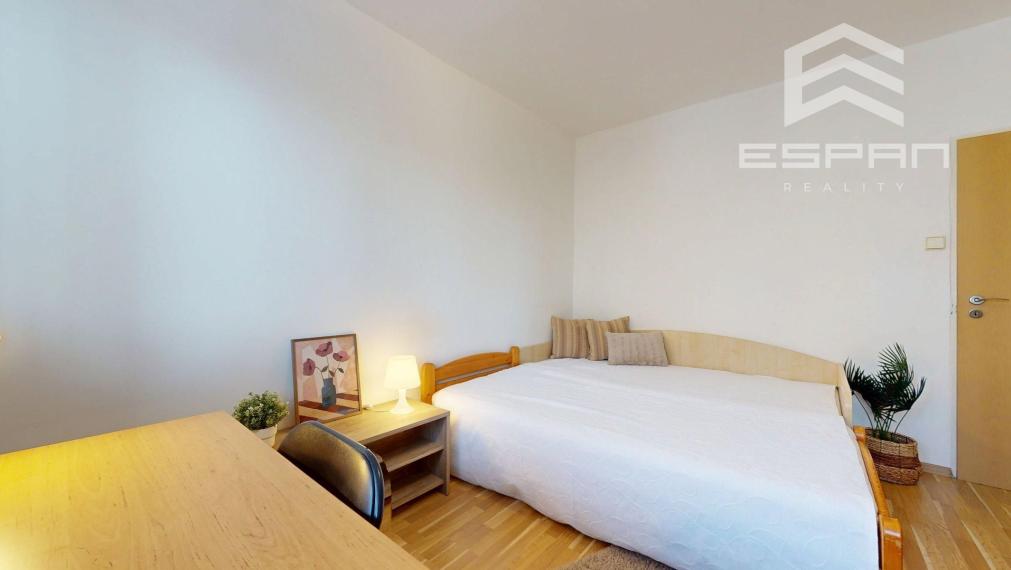 Na prenájom zariadený 2 izbový byt v príjemnej časti Ružinova, Exnárova