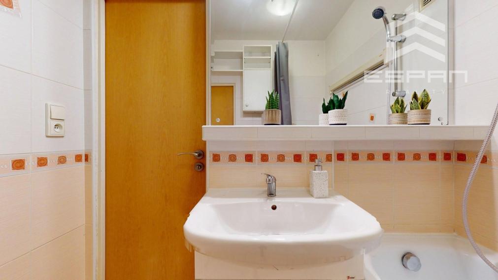 Na prenájom zariadený 2 izbový byt v príjemnej časti Ružinova, Exnárova