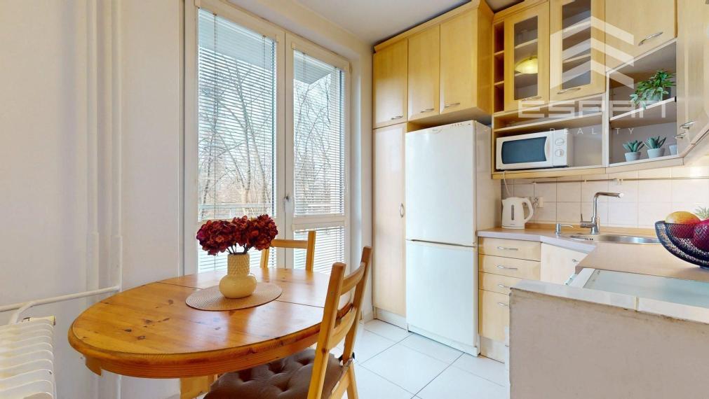 Na prenájom zariadený 2 izbový byt v príjemnej časti Ružinova, Exnárova