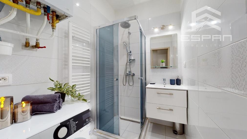 2 izbový byt po kompletnej modernej rekonštrukcii v tesnej blízkosti Trnavského mýta