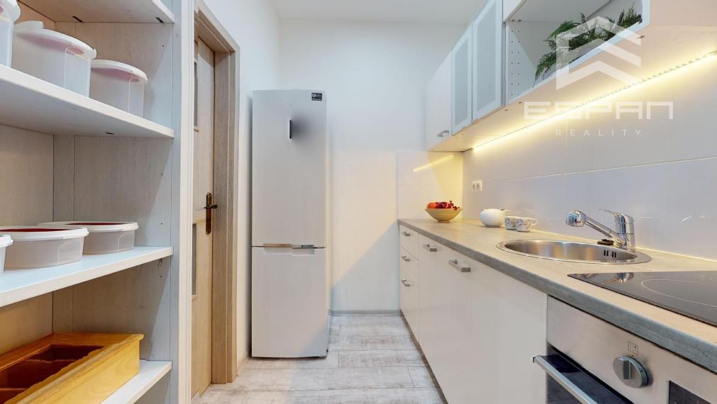 2 izbový byt po kompletnej modernej rekonštrukcii v tesnej blízkosti Trnavského mýta