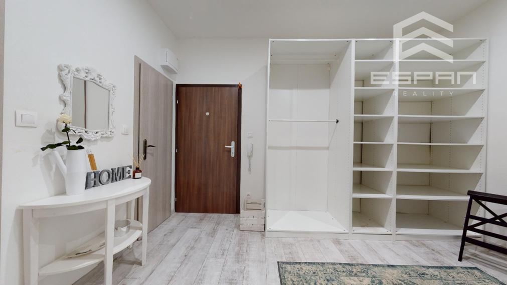 2 izbový byt po kompletnej modernej rekonštrukcii v tesnej blízkosti Trnavského mýta