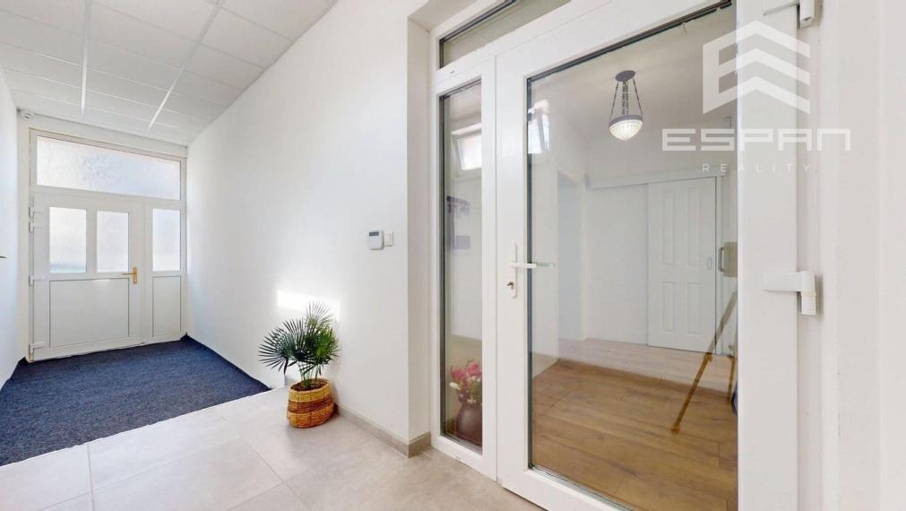 !!NOVÁ CENA!! Rodinný dom po kompletnej rekonštrukcii v centre mesta Malacky