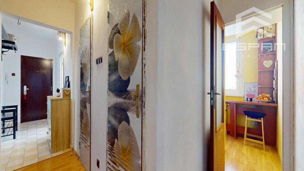 2 izbový byt v Dúbravke - Gallayova ul. 