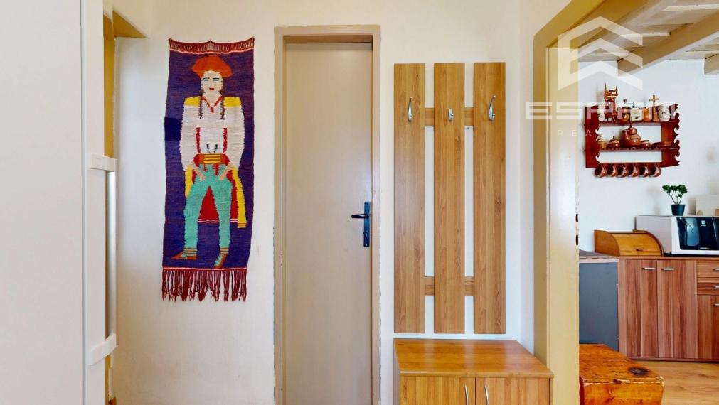 Rodinný dom vhodný na chalupárčenie alebo na trvalé bývanie s veľkorysým pozemkom aj garážou