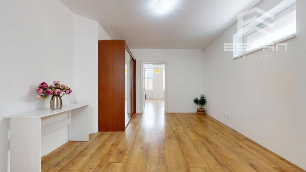 !!NOVÁ CENA!! Rodinný dom po kompletnej rekonštrukcii v centre mesta Malacky