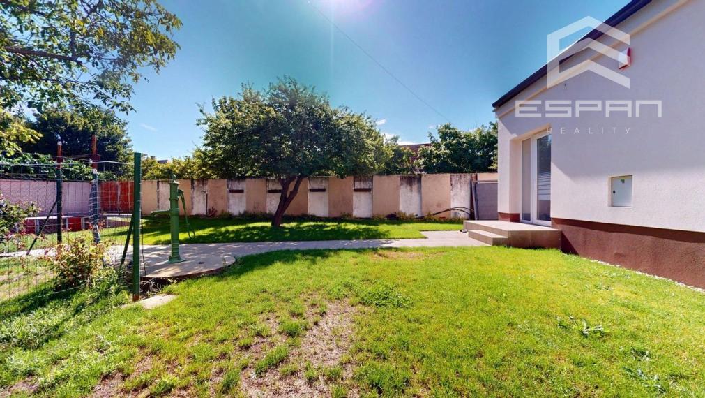 !!NOVÁ CENA!! Rodinný dom po kompletnej rekonštrukcii v centre mesta Malacky