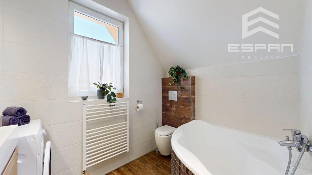 Novostavba rodinného domu s nerušeným výhľadom na ul. Lesná v Stupave