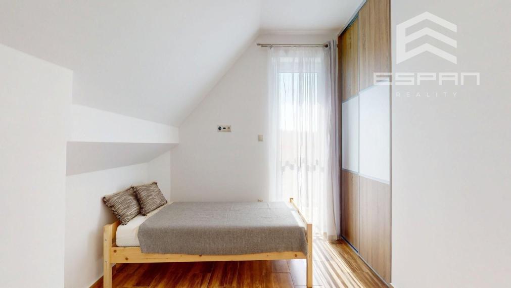 Novostavba rodinného domu s nerušeným výhľadom na ul. Lesná v Stupave