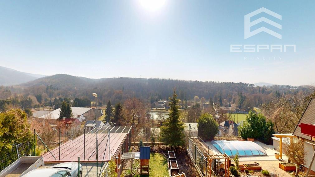 Novostavba rodinného domu s nerušeným výhľadom na ul. Lesná v Stupave