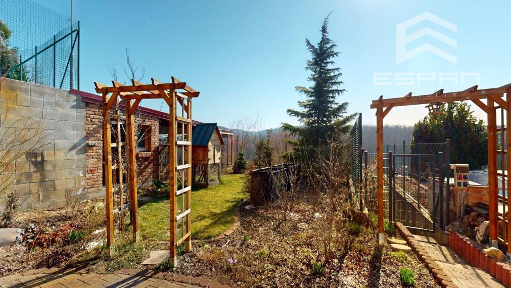 Novostavba rodinného domu s nerušeným výhľadom na ul. Lesná v Stupave