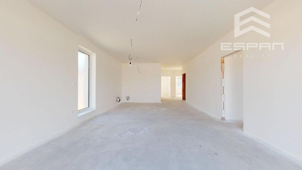 Skolaudovaná moderná novostavba 4 izb. bungalovu v krásnej lokalite "Pod lesom"