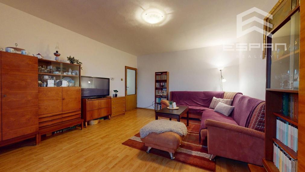 2 izbový byt v rodinnom dome so záhradou v obco Kostolište pri Malackách