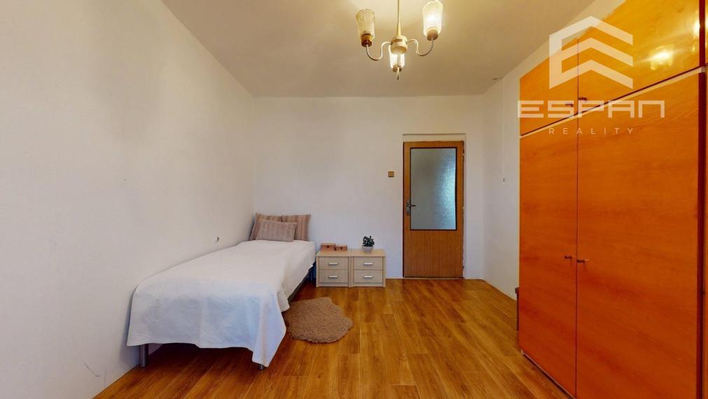 2 izbový byt v rodinnom dome so záhradou v obco Kostolište pri Malackách