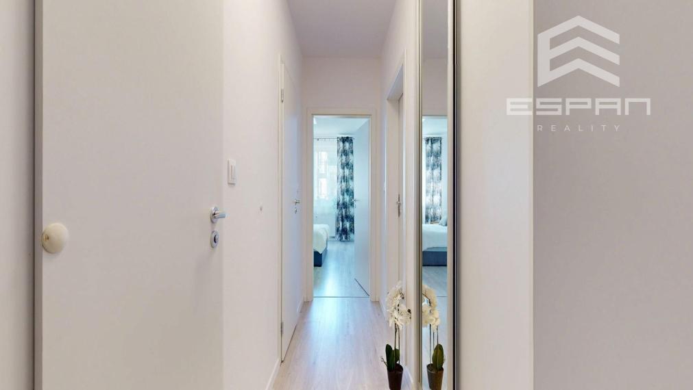 Moderný 2 izbový byt s balkónom, pivničnou kobkou aj parkingom