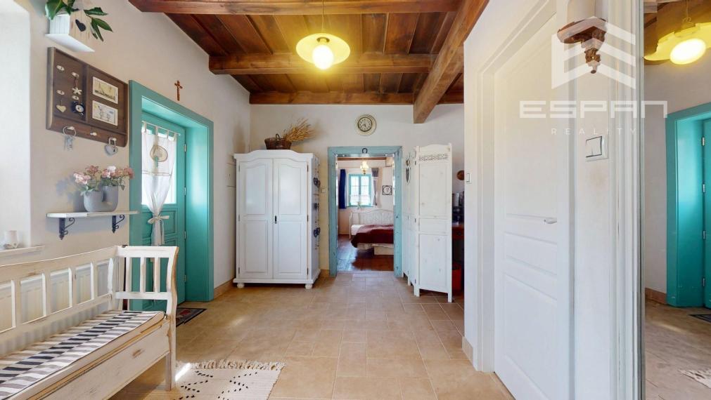 Rodinný dom z roku 1904 v zachovanom vidieckom štýle 