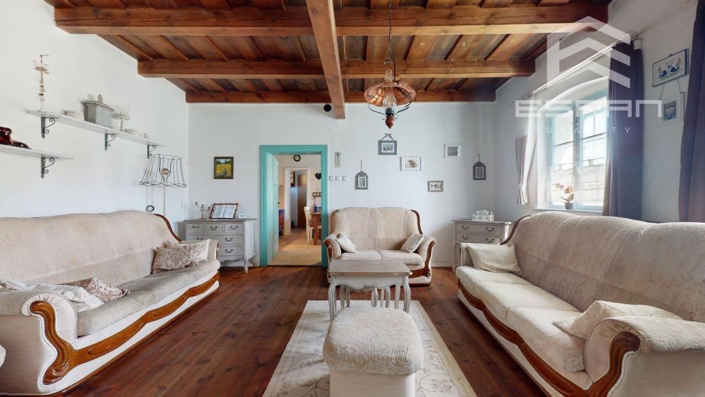 Rodinný dom z roku 1904 v zachovanom vidieckom štýle 