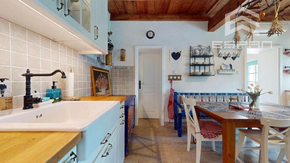 Rodinný dom z roku 1904 v zachovanom vidieckom štýle 