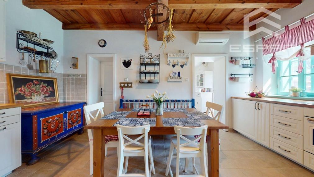 Rodinný dom z roku 1904 v zachovanom vidieckom štýle 