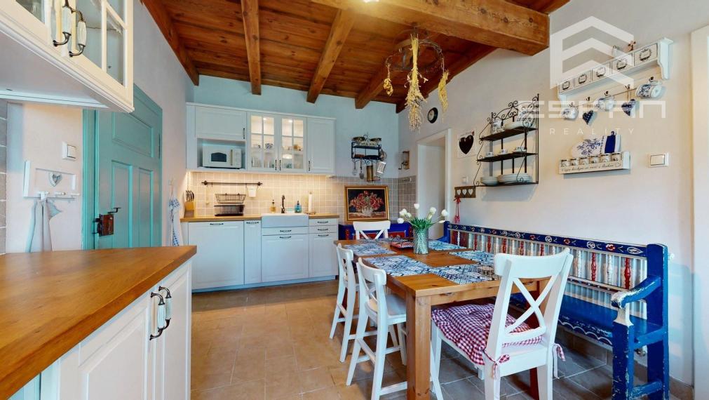 Rodinný dom z roku 1904 v zachovanom vidieckom štýle 