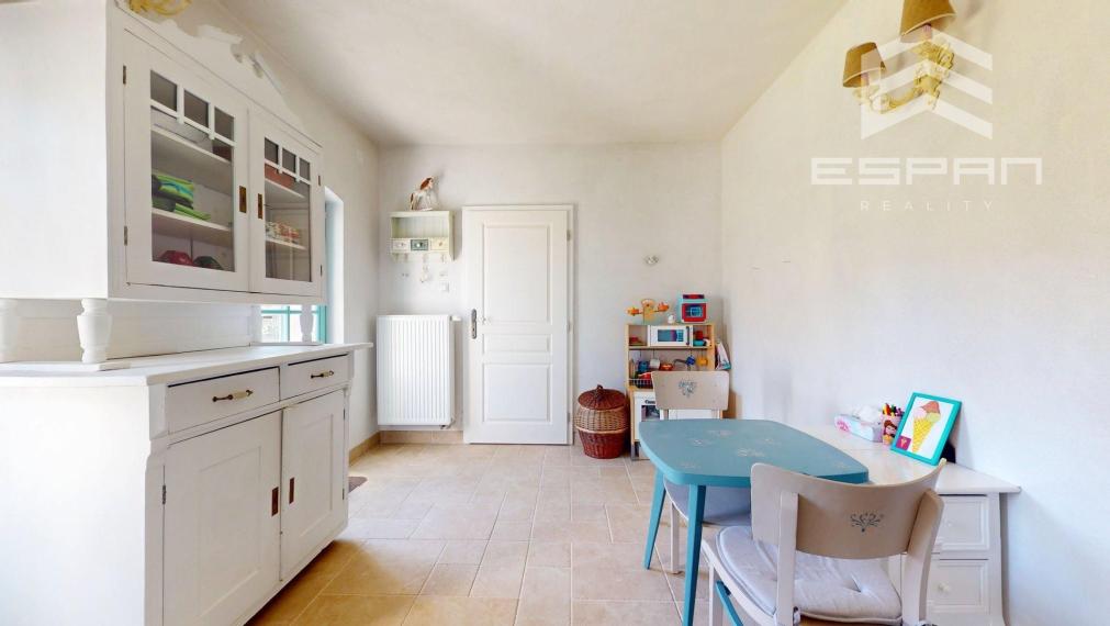 Rodinný dom z roku 1904 v zachovanom vidieckom štýle 