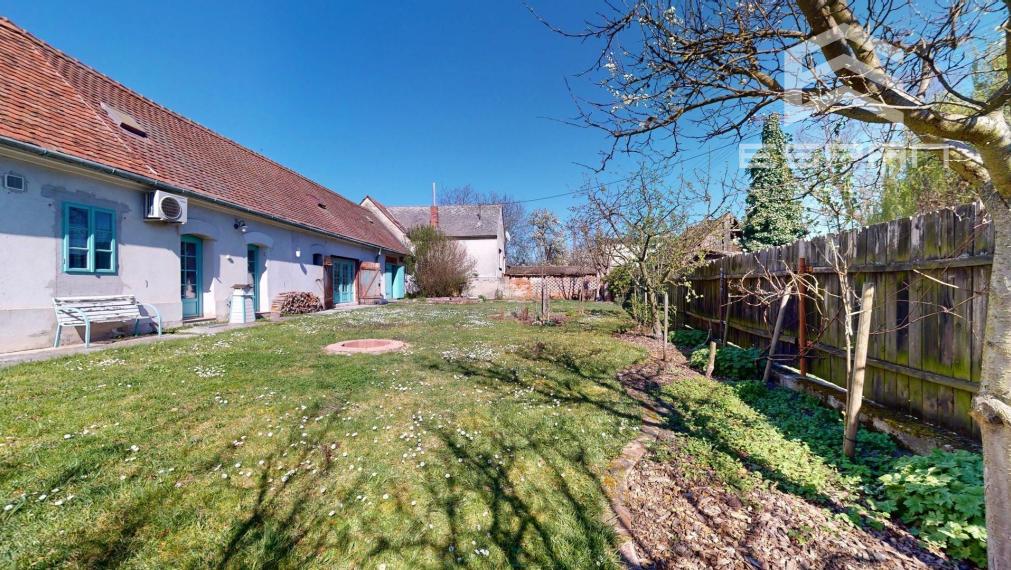 Rodinný dom z roku 1904 v zachovanom vidieckom štýle 