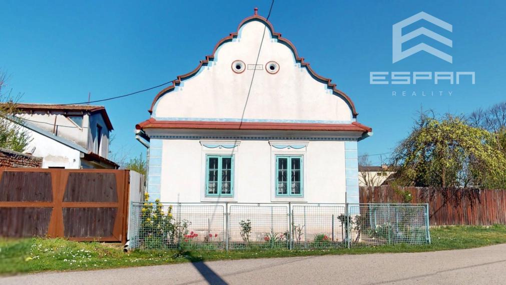 Rodinný dom z roku 1904 v zachovanom vidieckom štýle 