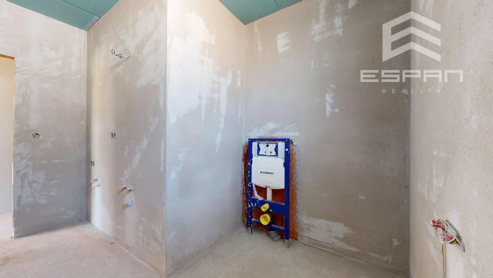  Rodinný dom s garážou a pozemkom o výmere 664 m2 v obci Láb!!!