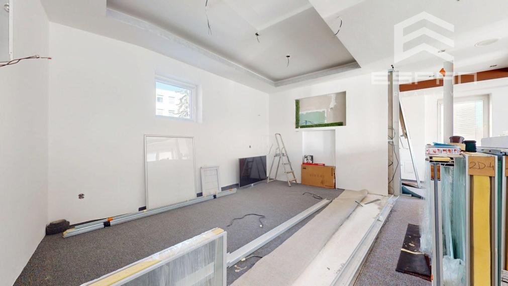 Kancelársky/obchodný priestor na prenájom v centre mesta Malacky